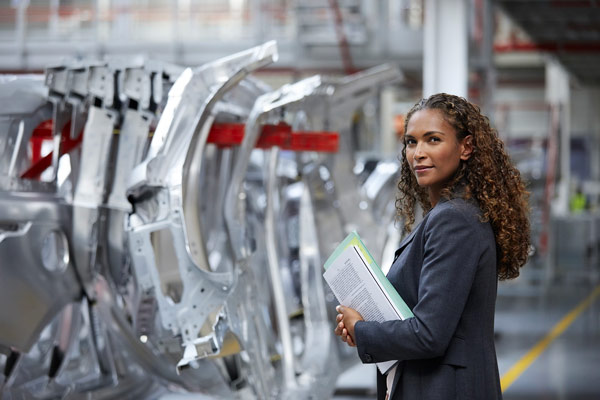 Devenez ingénieur en génie industriel en 3 ans !